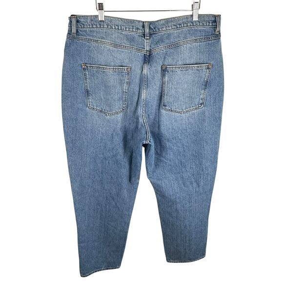 ASOS Design Curve Light Wash High Rise Distressed Knee Straight Leg Jeans Sz 14 - Picture 2 of 6